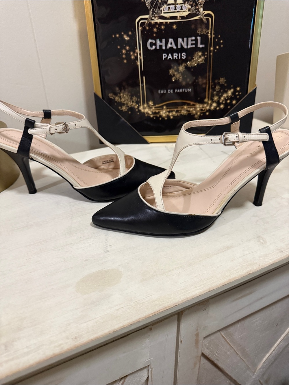 Tahari Black and Cream Pointed Toe Slingback Heels - Picture 3 of 6